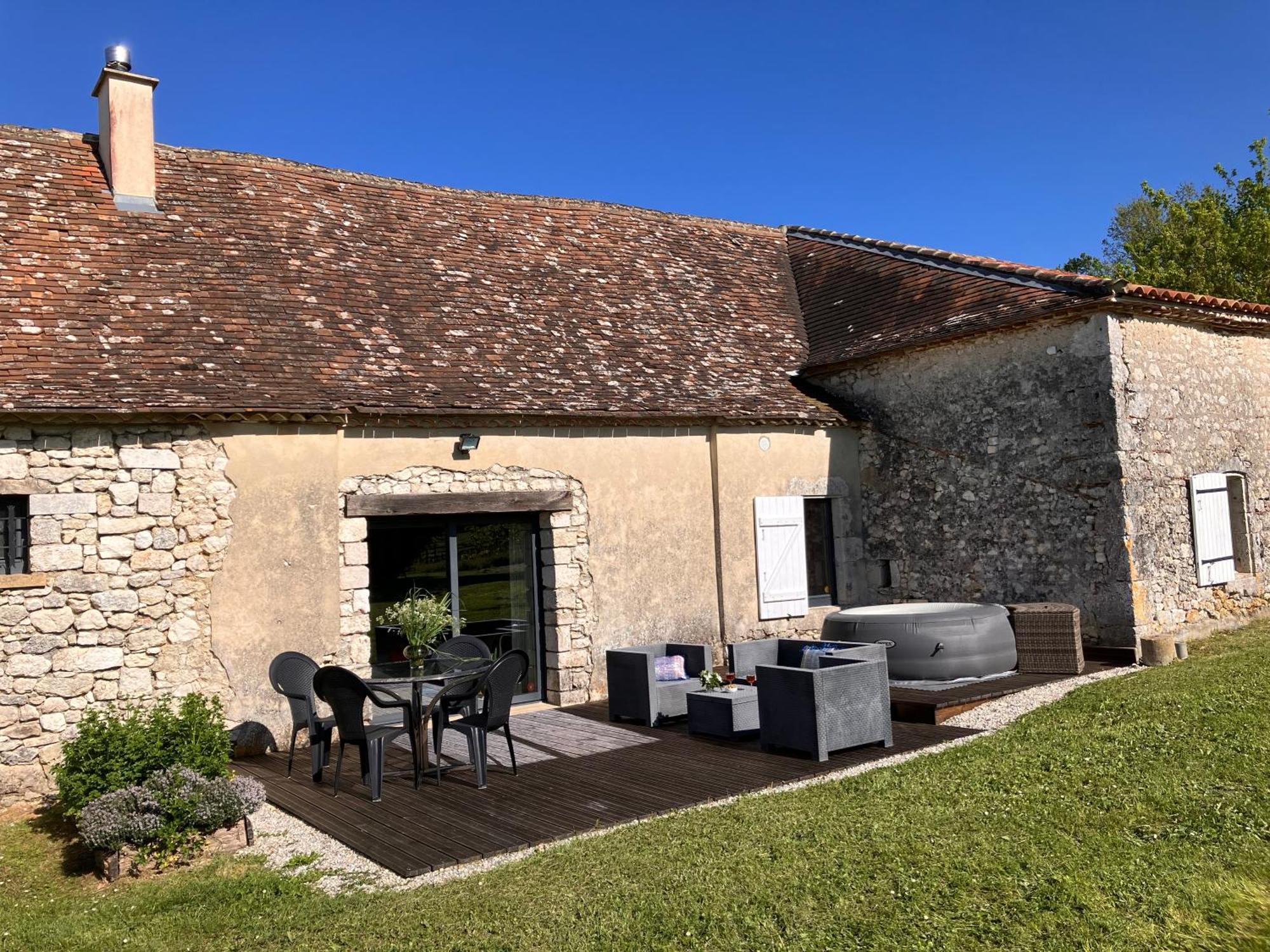 Perigourdine Avec Spa Et Vue Pomport ภายนอก รูปภาพ